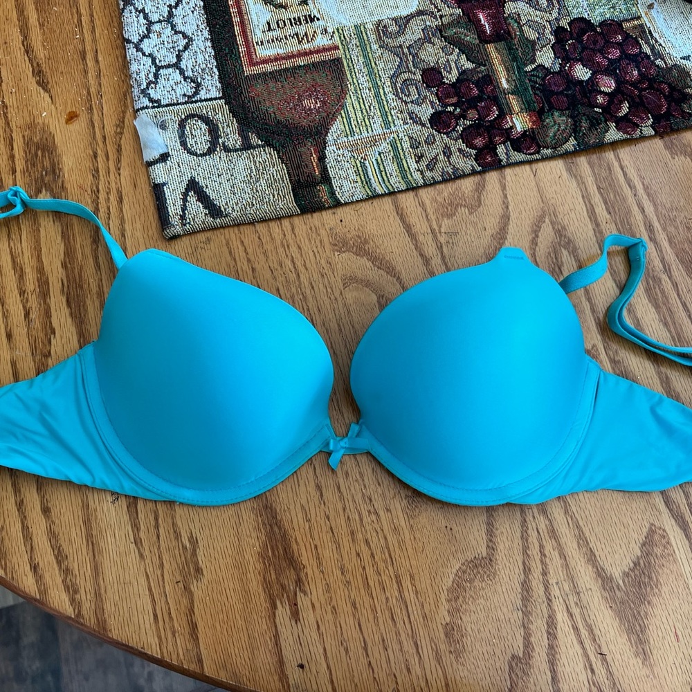 Victoria’s Secret push up bra